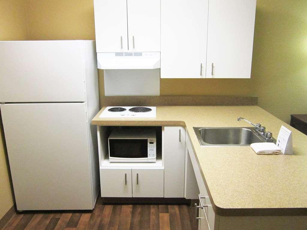 Extended Stay America Suites - Salt Lake City - West Valley Center West Valley City Room photo